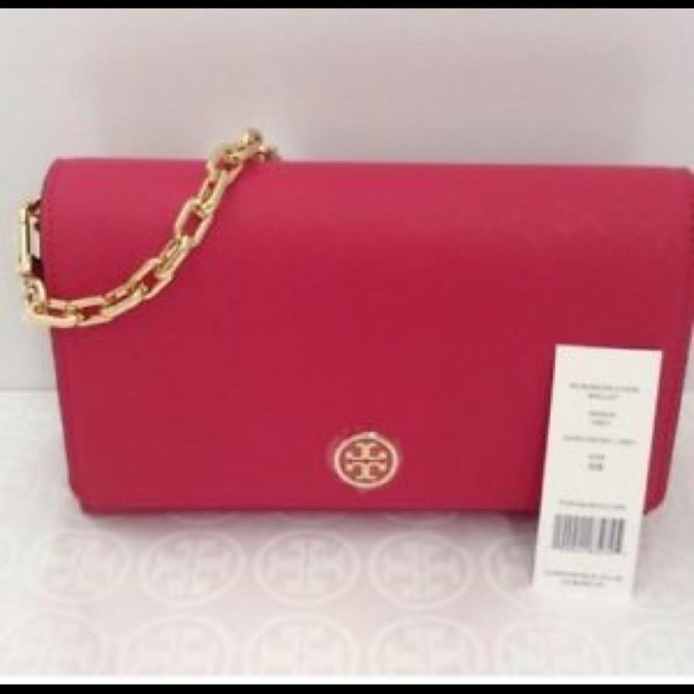 Tory Burch cross over shoulder leather handbag.